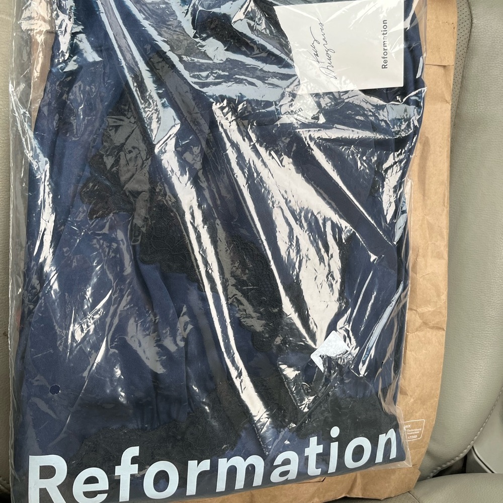 Reformation x Kacey Musgraves Stella Silk dress in Navy. NWT. - Picture 2 of 3